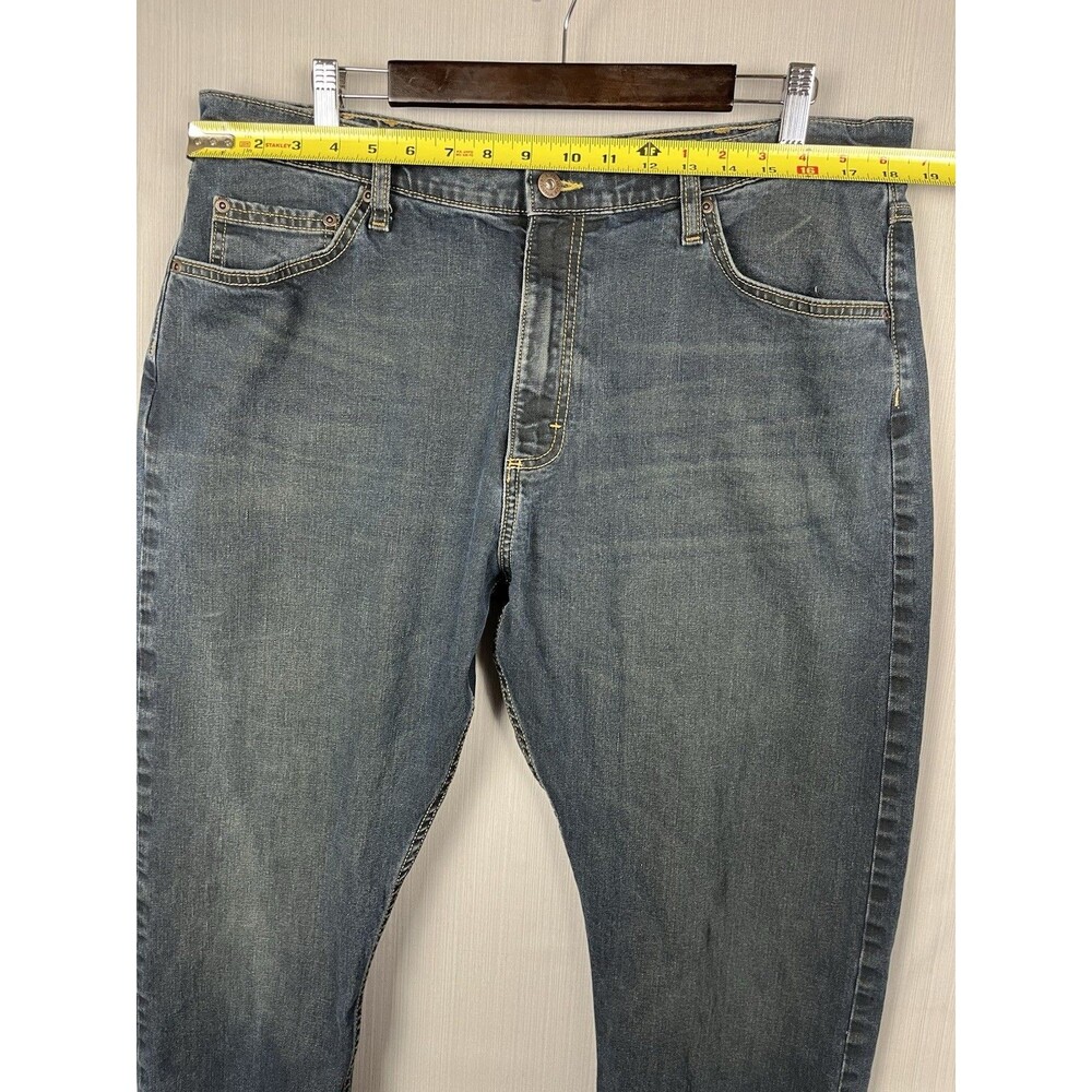 Wrangler Authentics Mens 38x30 Dark Wash Jeans Stretch Denim Workwear - Picture 10 of 13